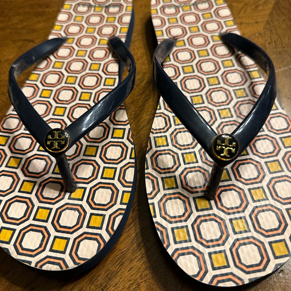 Tory Burch Navy and Yellow Geometric Flip Flops